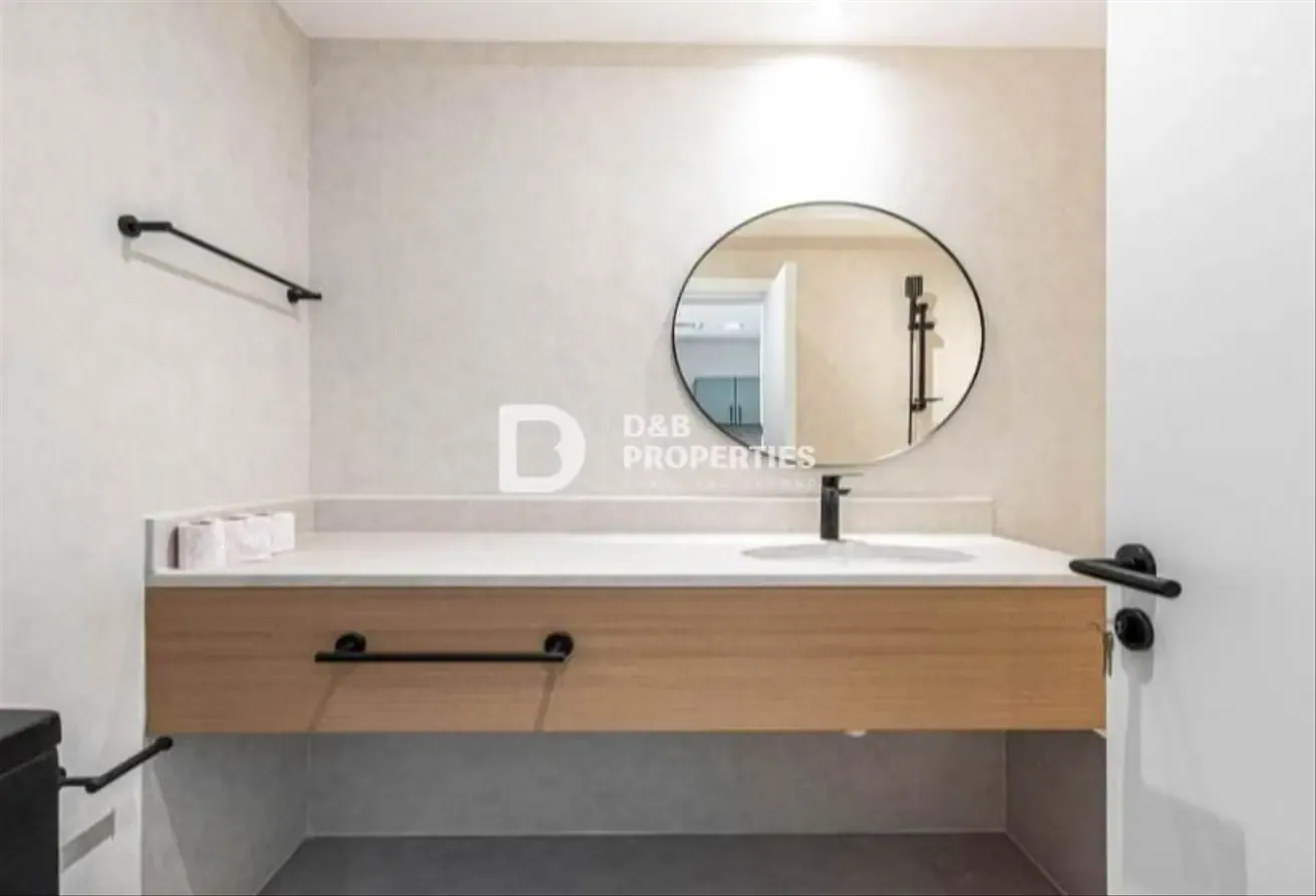 Spacious 1BR | Mayfair Residency | Business Bay