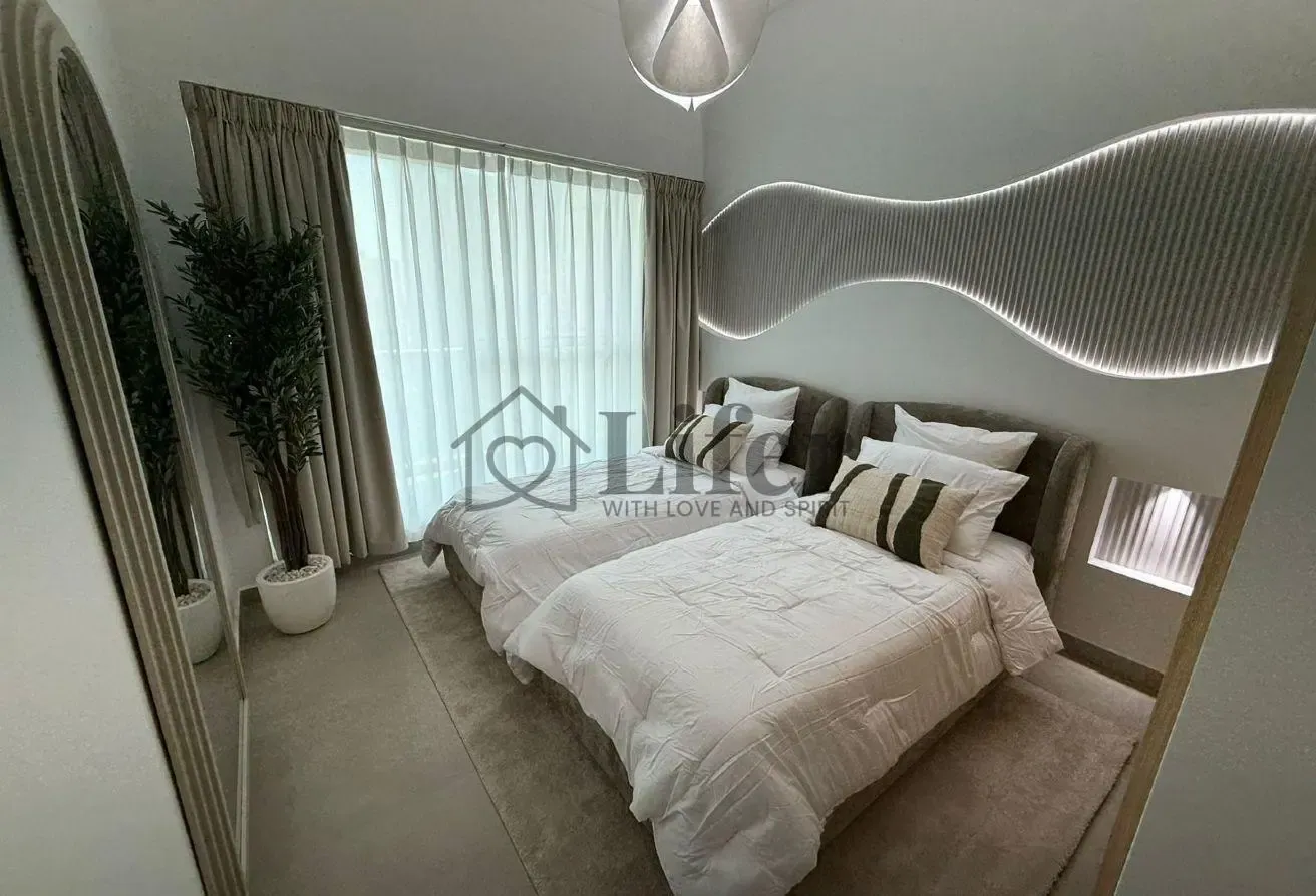 Spacious 3 Bed's Apartment | Business Bay | 150K
