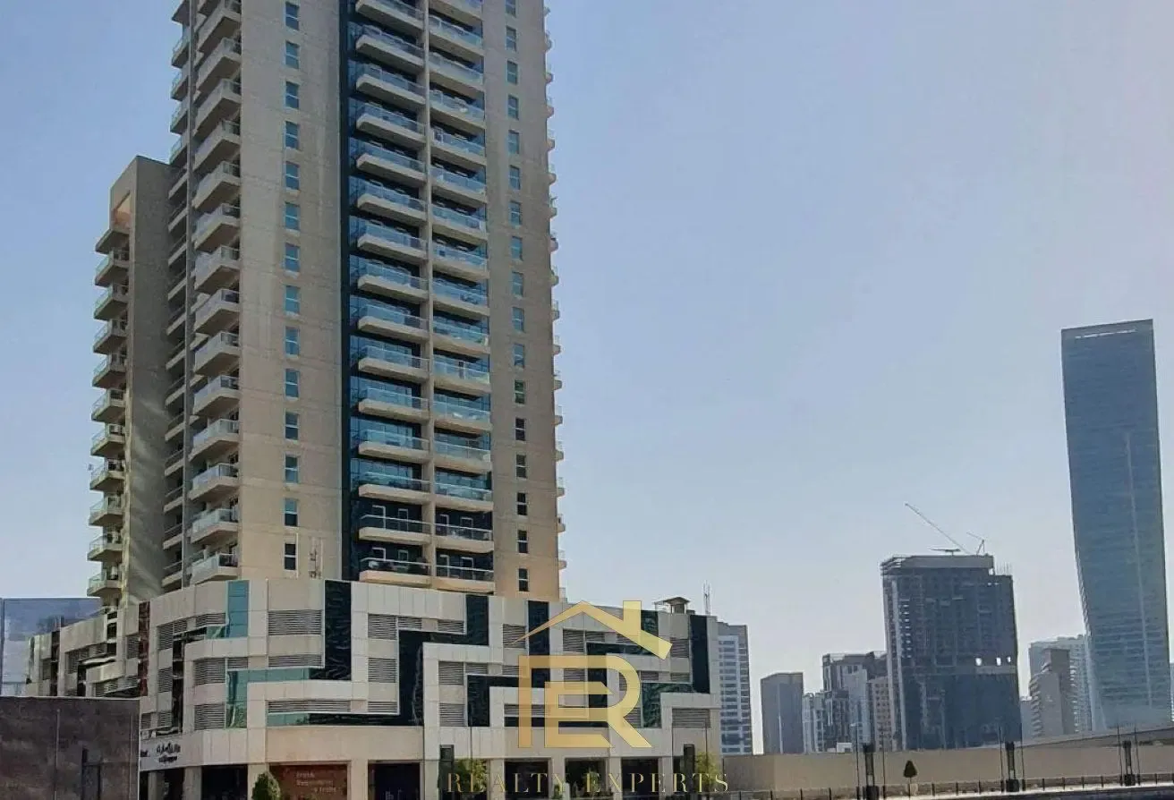Lake View 1BR | Mayfair Residency | Canal & Burj V