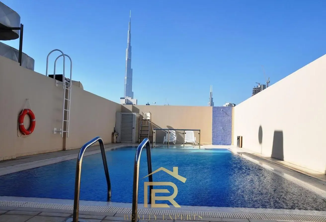 Lake View 1BR | Mayfair Residency | Canal & Burj V