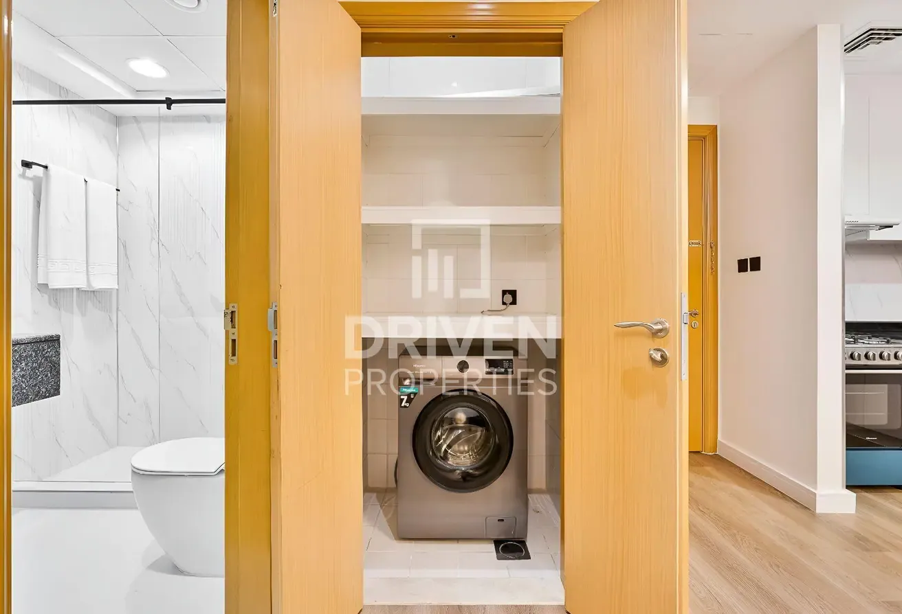 Fully Furnished and Upgraded | Modern Layout