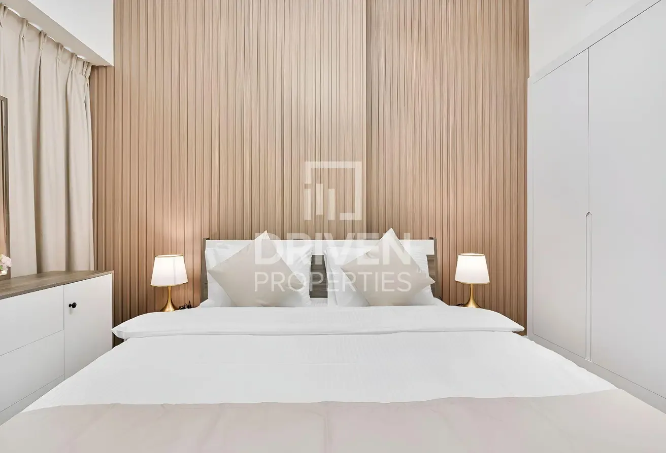 Fully Furnished and Upgraded | Modern Layout