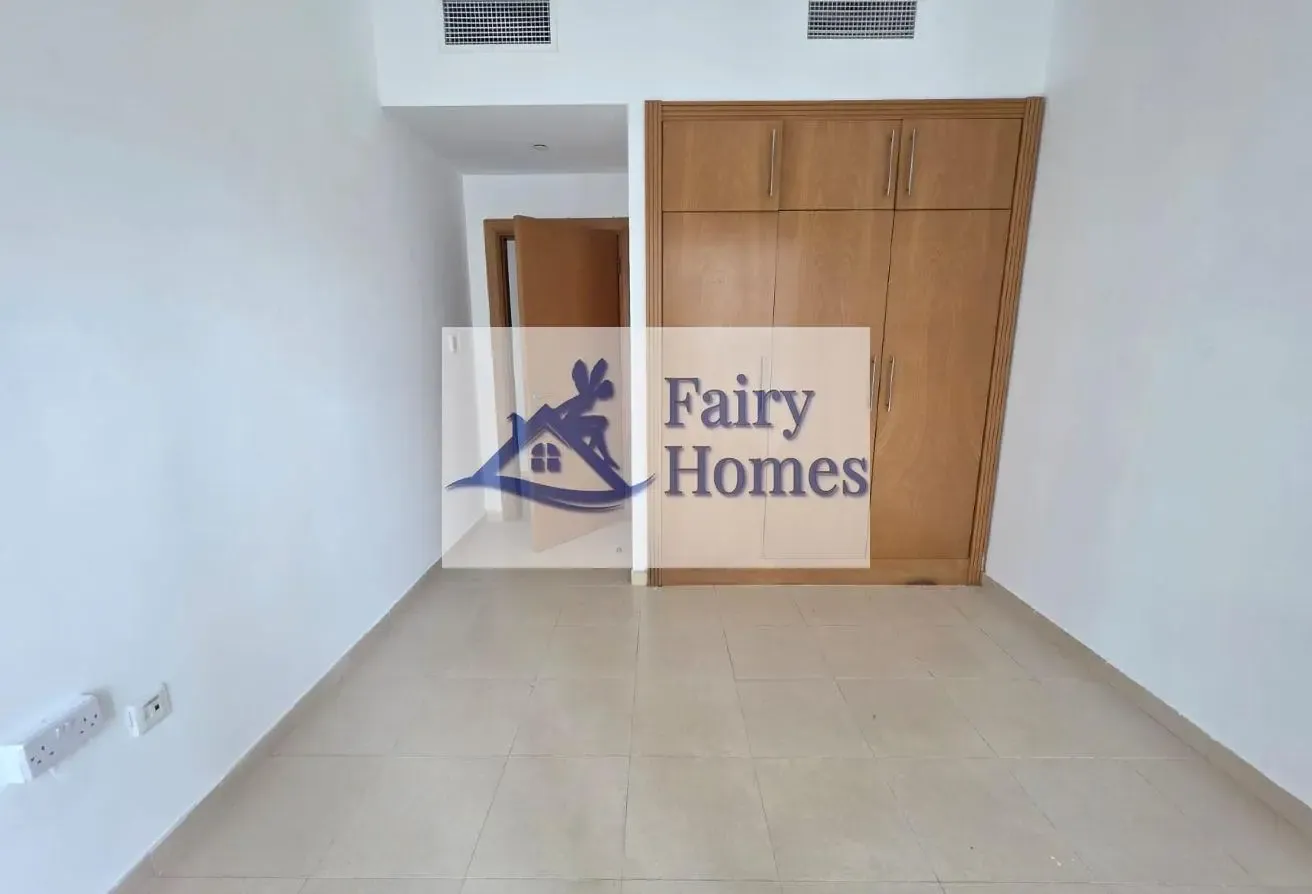 Canal View 1BR | Balcony | Mayfair Residency