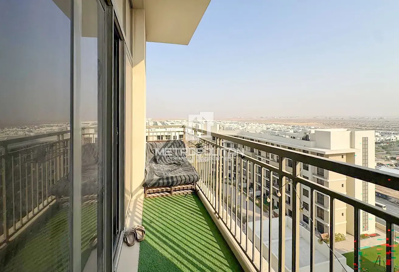 Premium Furnishing | Bright | Spacious Layout