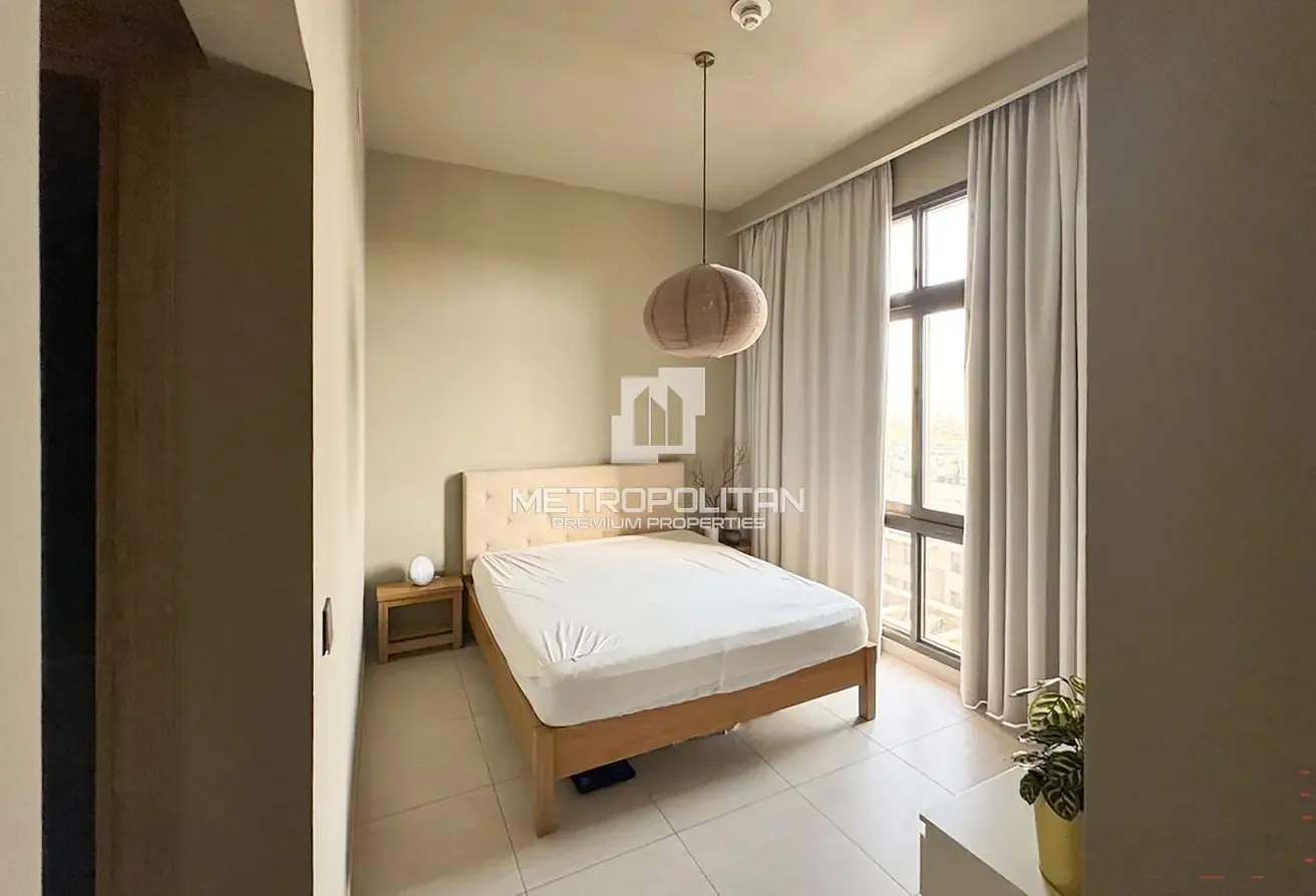 Premium Furnishing | Bright | Spacious Layout