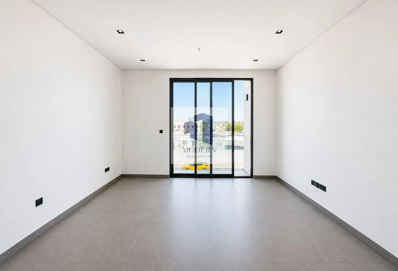 Luxury Compound Villa | Top Facilities | Massive