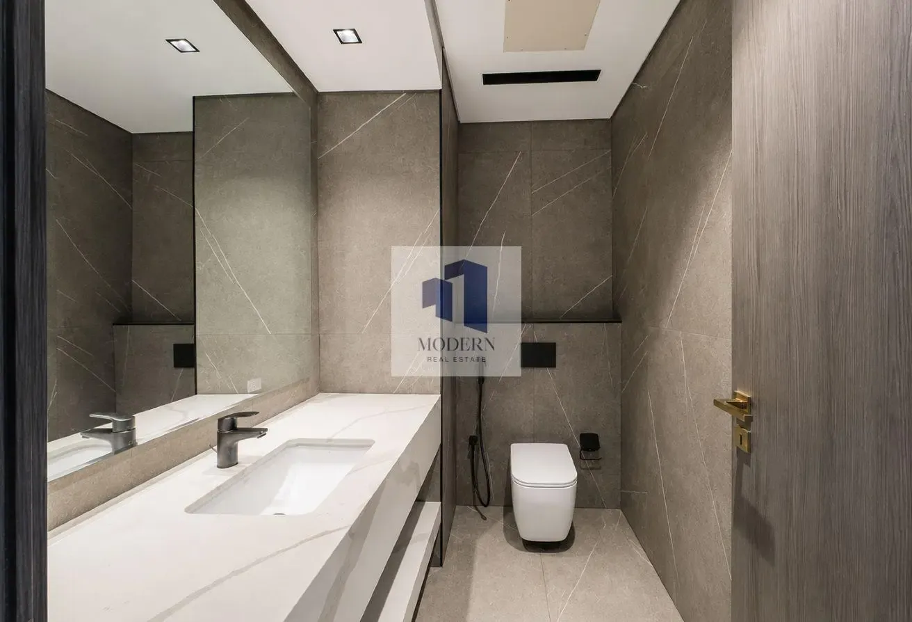 Luxury Compound Villa | Top Facilities | Massive