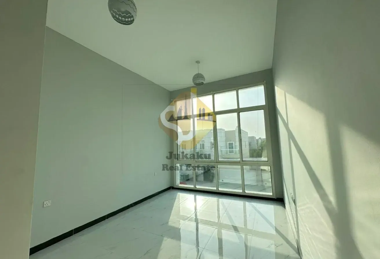 3BR Family Villa in Community Near Wasl Park