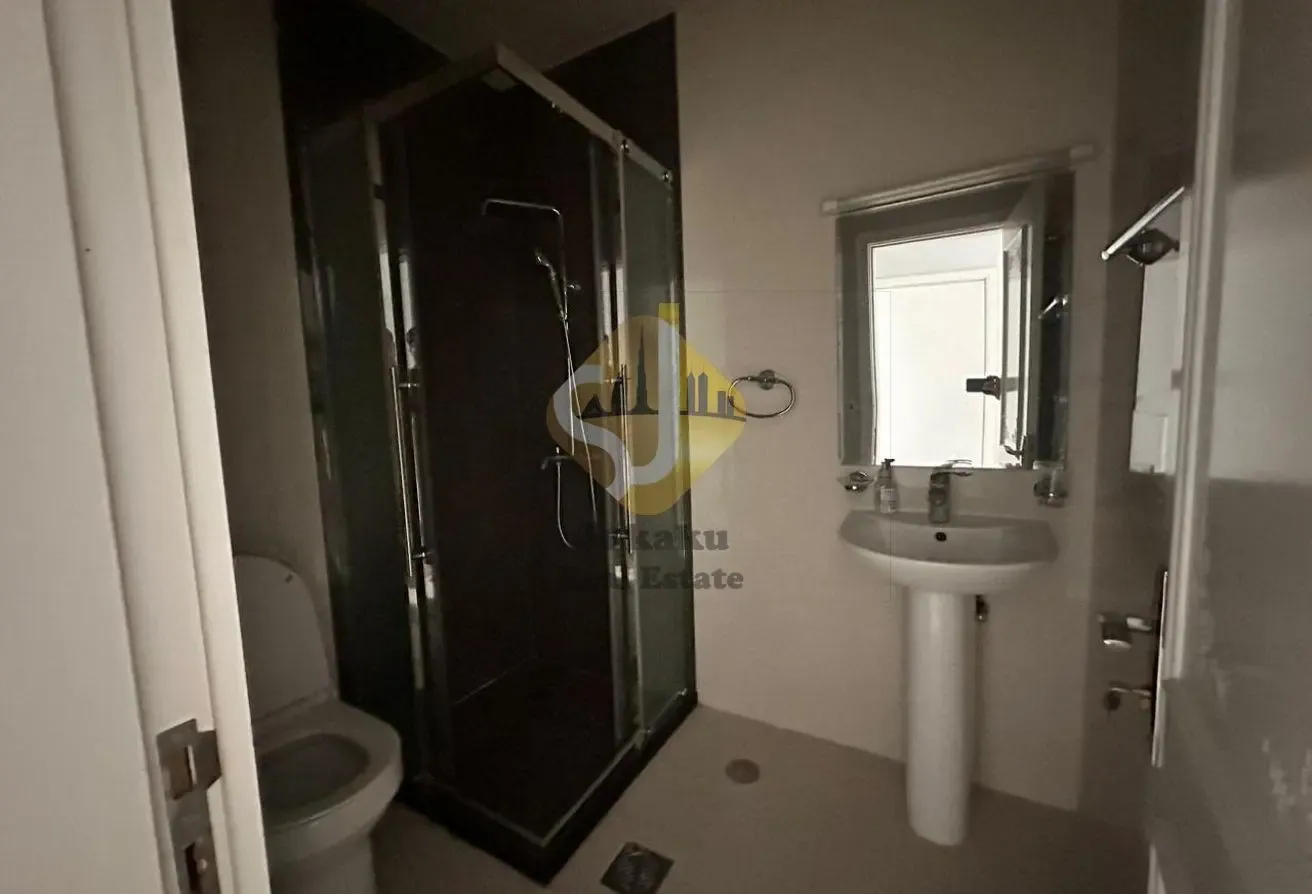 3BR Family Villa in Community Near Wasl Park