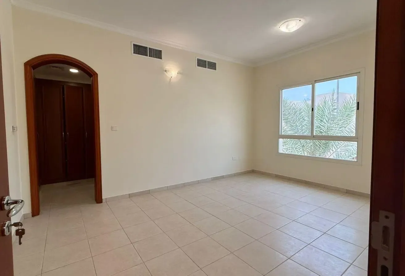 SPACIOUS 3BR TOWNHOUSE VILLA WITH MAIDS ROOM