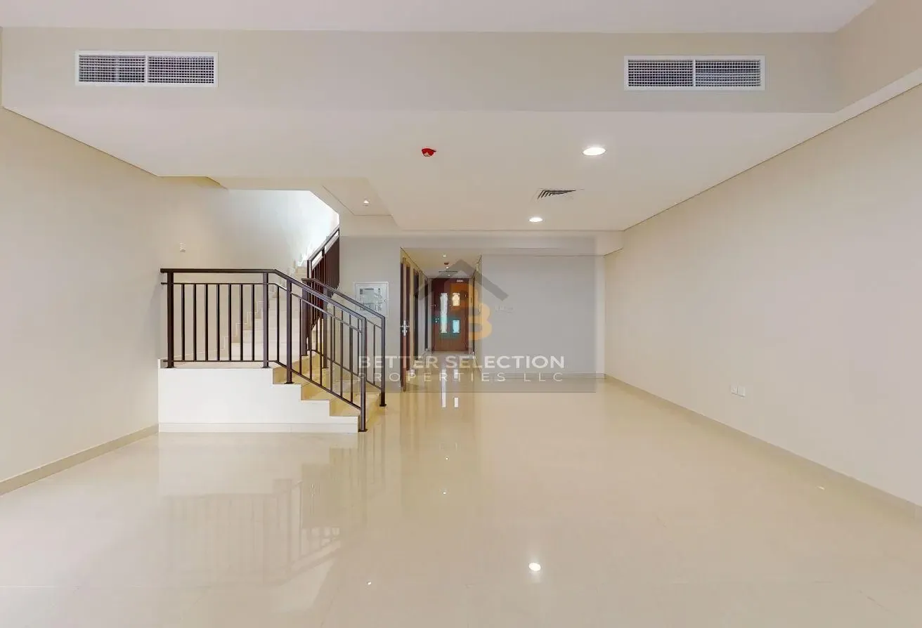 Best Rent Offer | 3Beds+ Maid |5 Minutes To Beach