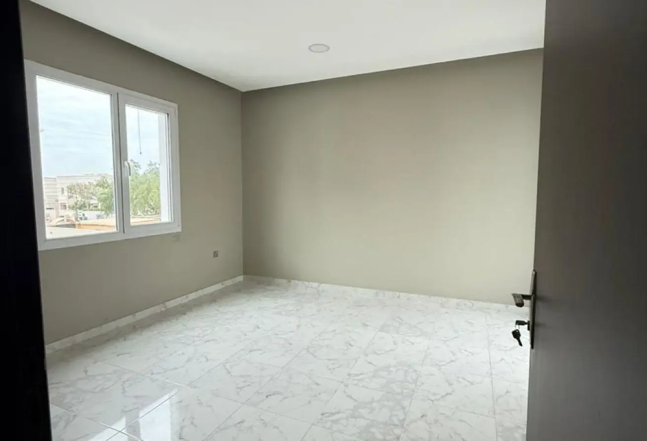 Spacious Villa | 2 Storey | Maid Room | brand new