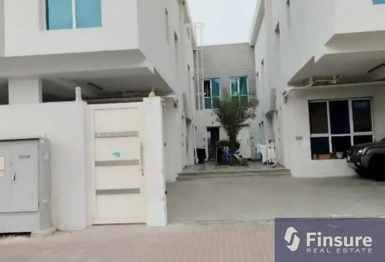 3 Bed room Villa for Rent in Al Bada Al Satwa