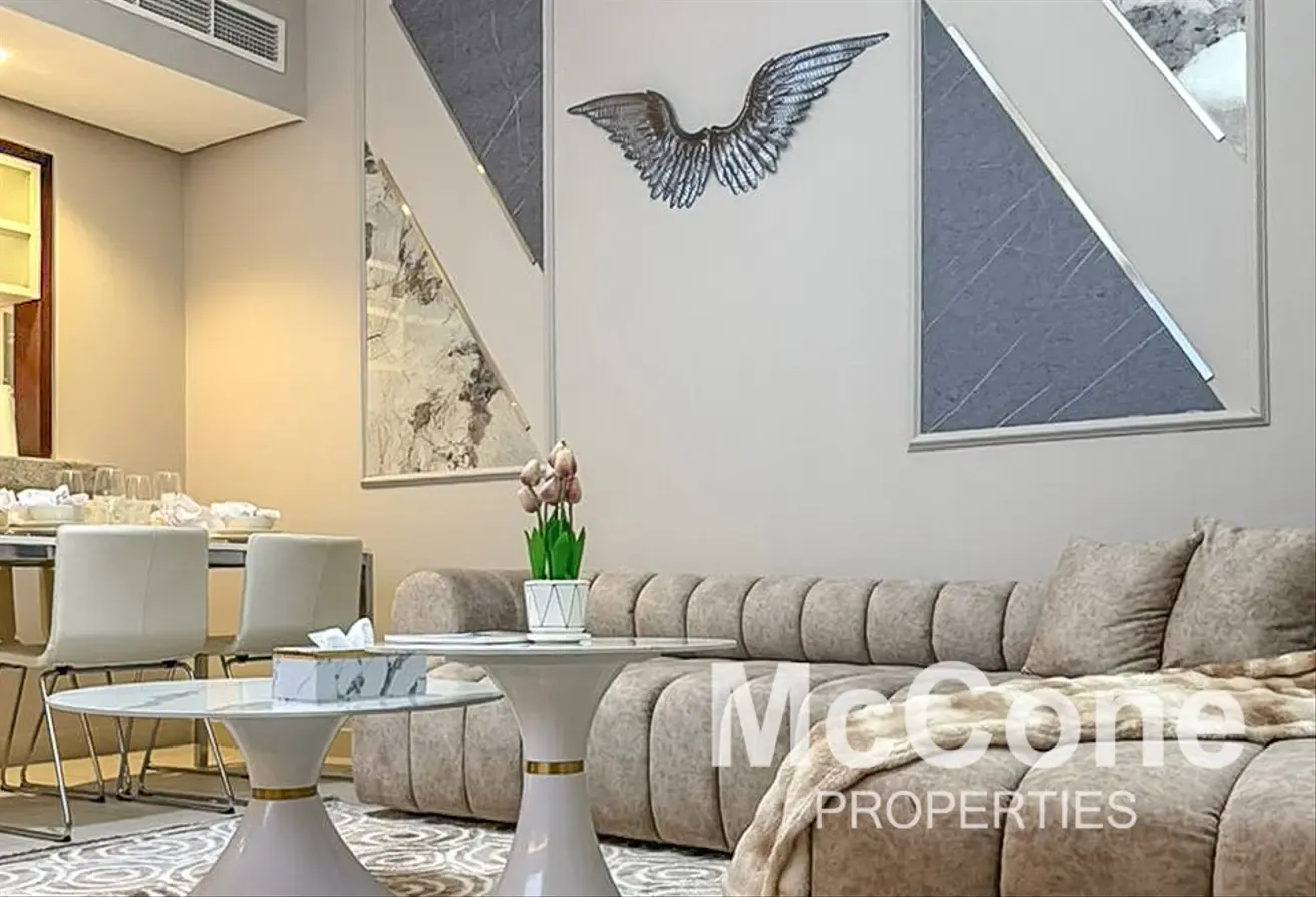 Canal View | Upgraded | Premium Furniture