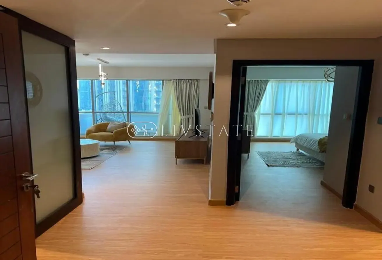 Upgraded | Middle Floor | Rare Large Layout