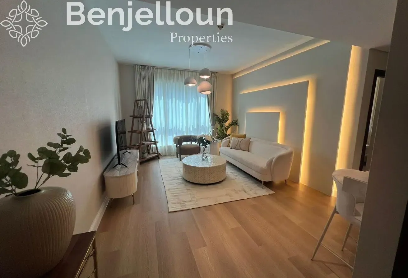 12 Cheques | Premium Apartment Near Burj Khalifa