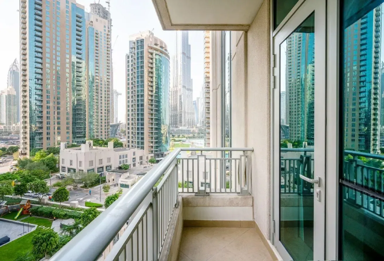 Downtown City Views | Spacious | Prime Location