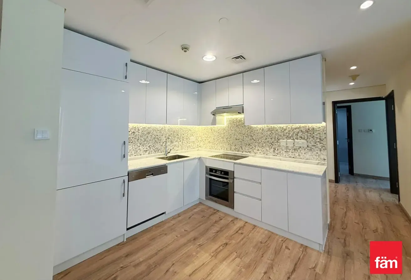 Unfurnished | Partial Burj View | Prime Location