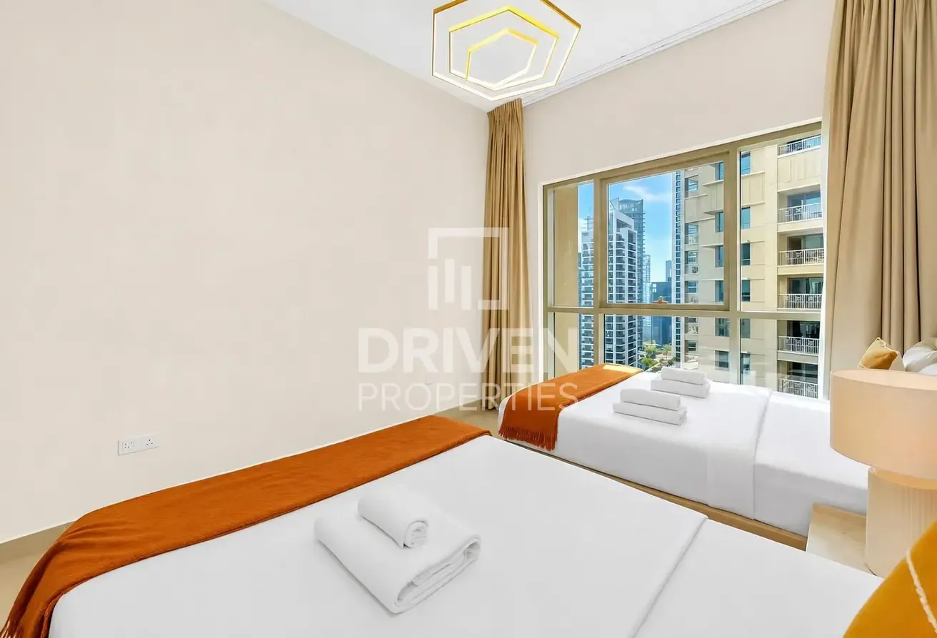 Burj Khalifa View | Prime Location | Spacious