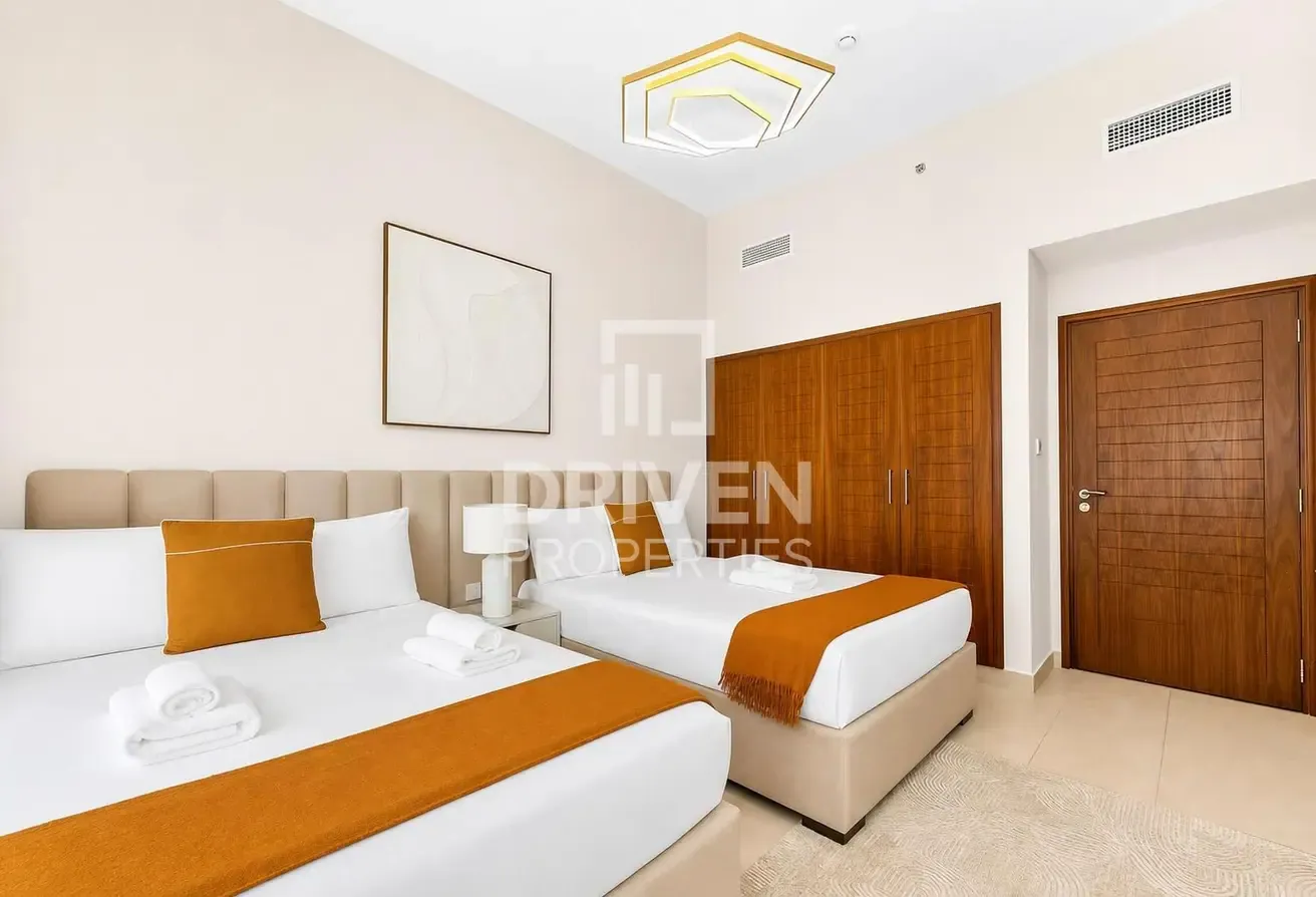 Burj Khalifa View | Prime Location | Spacious