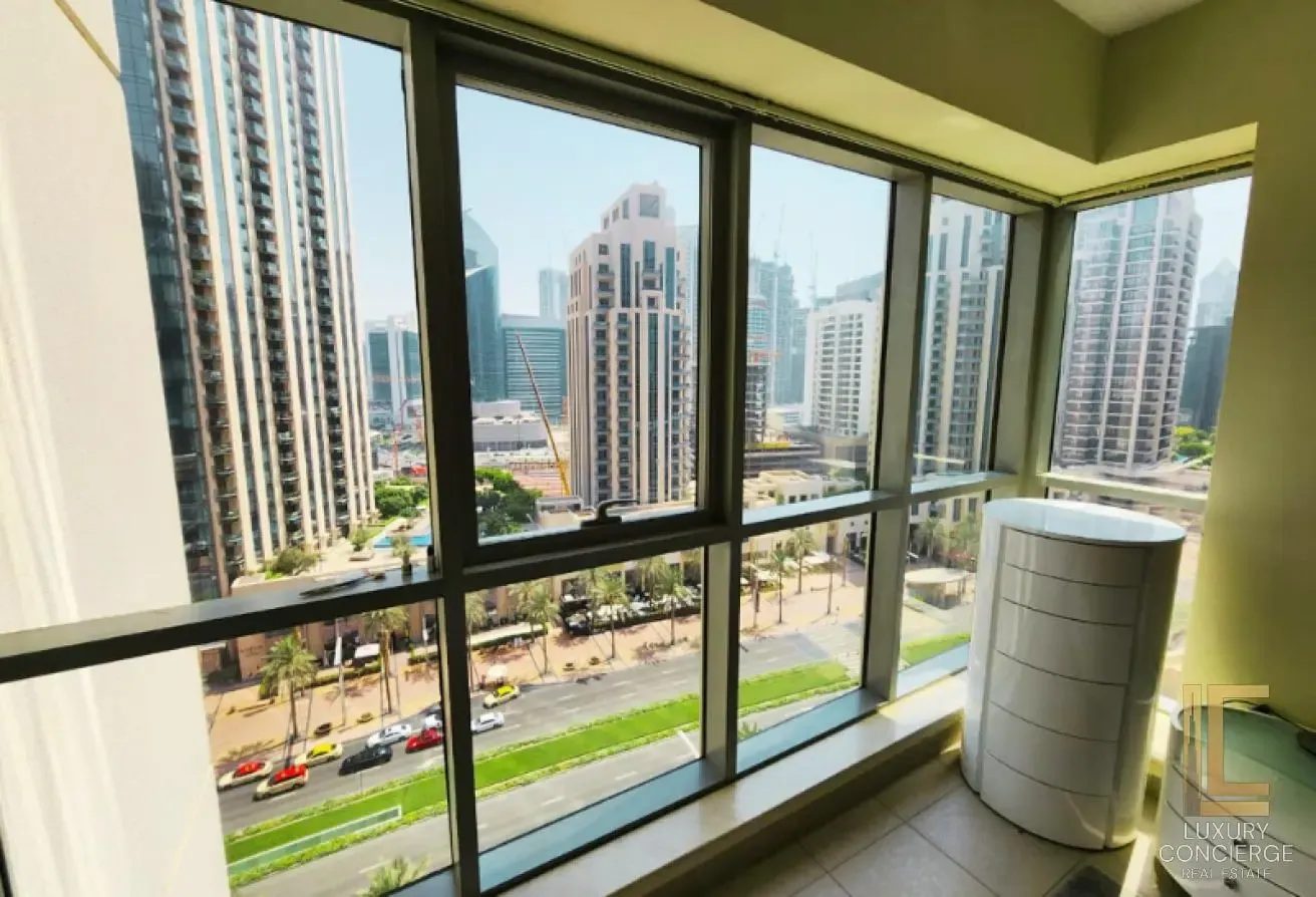 Fully Furnished | Boulevard View  | Mid Floor