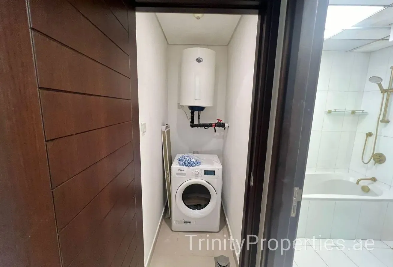 Fully Furnished | Burj Khalifa Views | 24 AUG