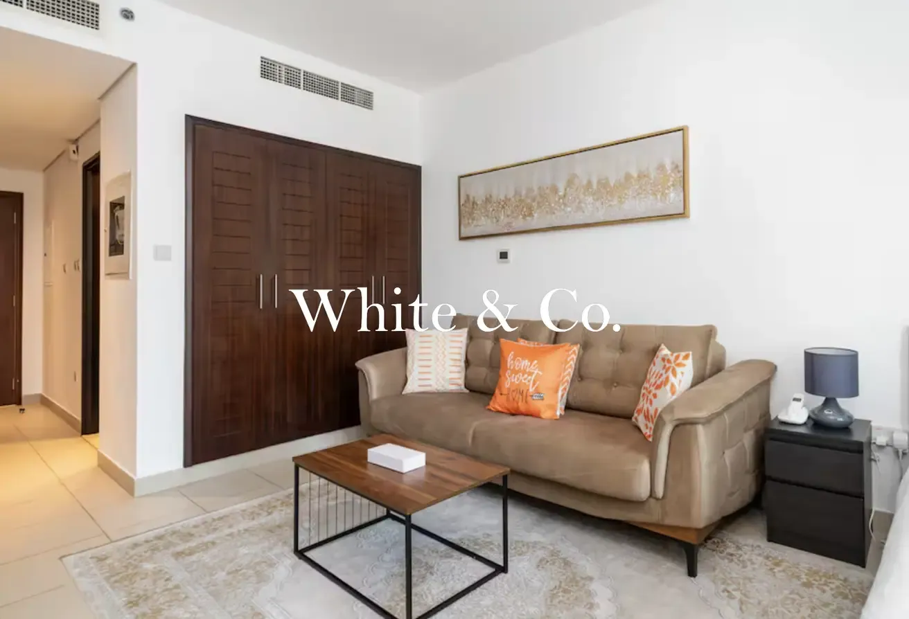 MODERN | BOULEVARD VIEW | SPACIOUS UNIT