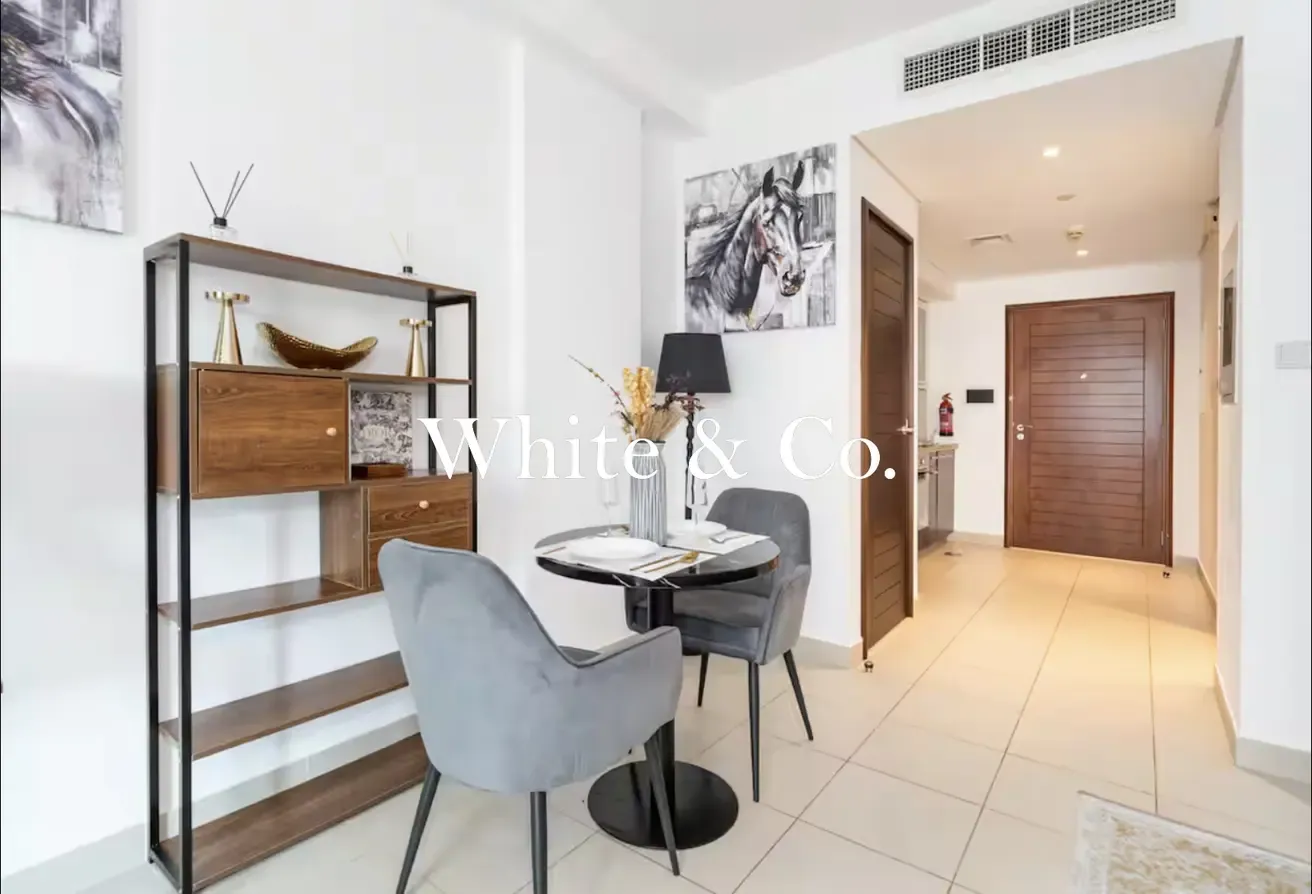MODERN | BOULEVARD VIEW | SPACIOUS UNIT
