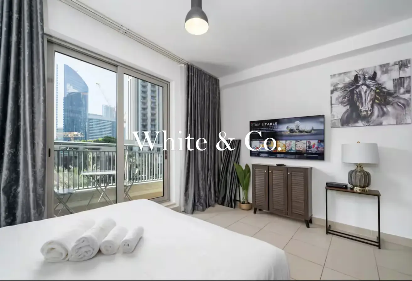 MODERN | BOULEVARD VIEW | SPACIOUS UNIT