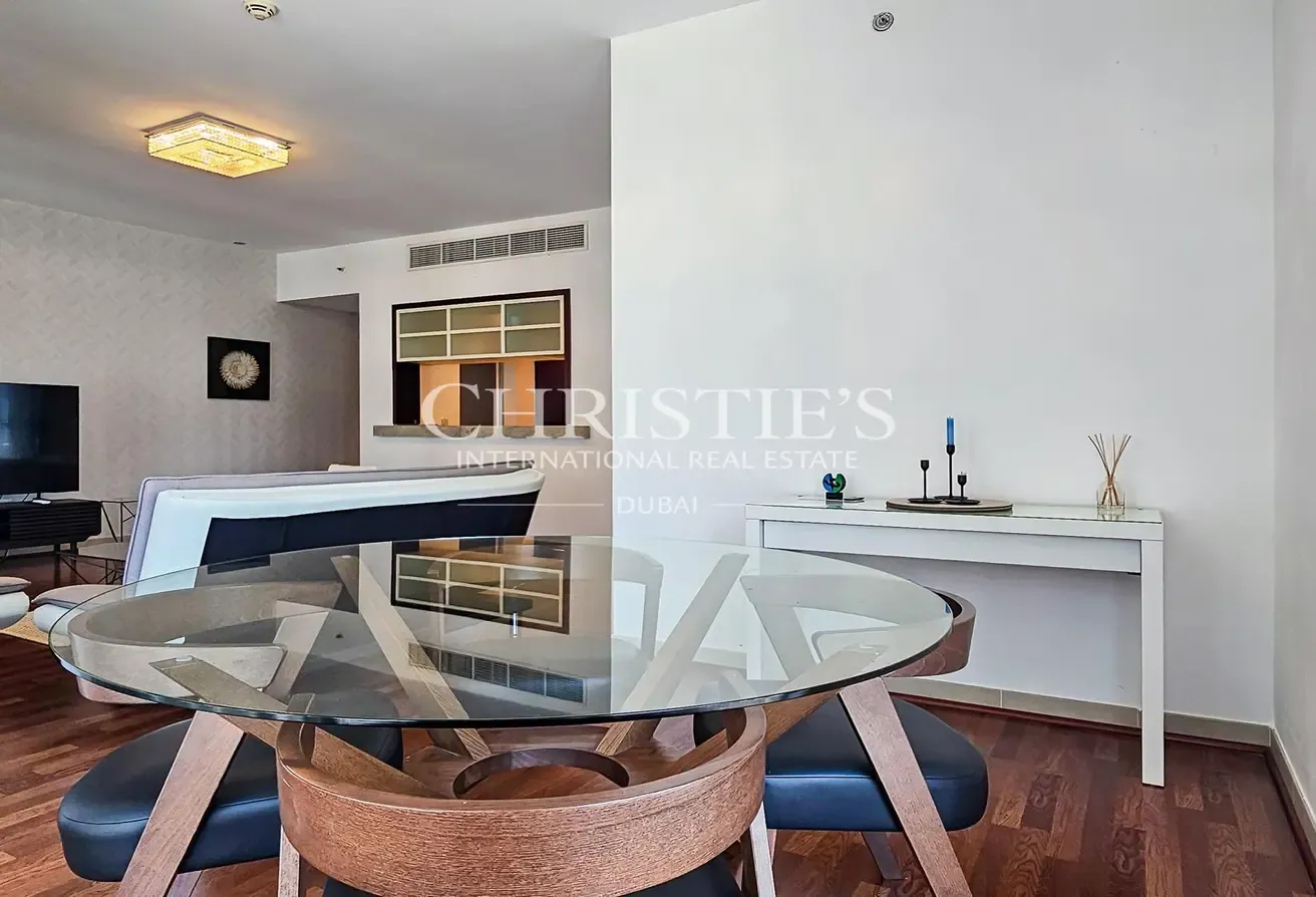 Large 1 BR in BLVD CENTRAL I Furnished I 6 cheques