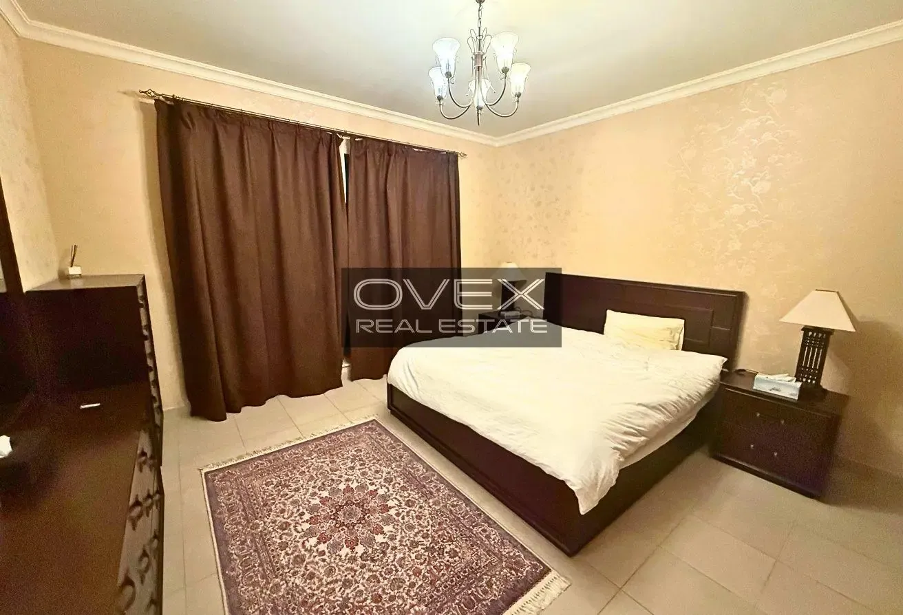 Fully Furnished | Burj Khalifa View | Ready to Mov