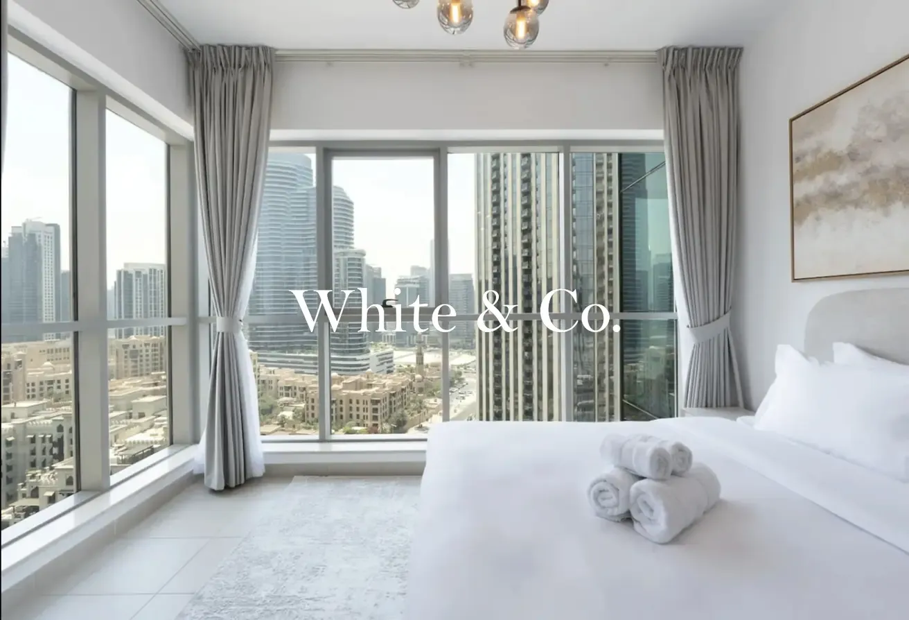 CORNER UNIT | UPGRADED | BOULEVARD VIEW