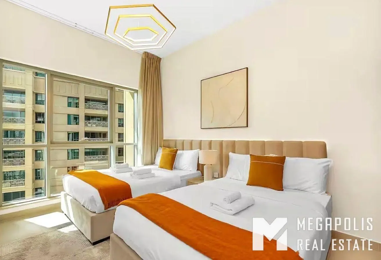 Luxury 2BR | Burj Khalifa View | Vacant Now