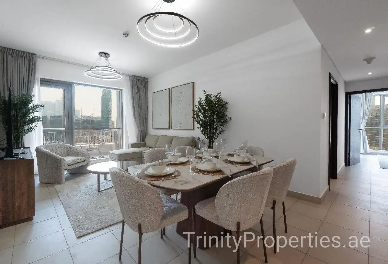 Boulrvard & Fountain Views | Spacious Layout