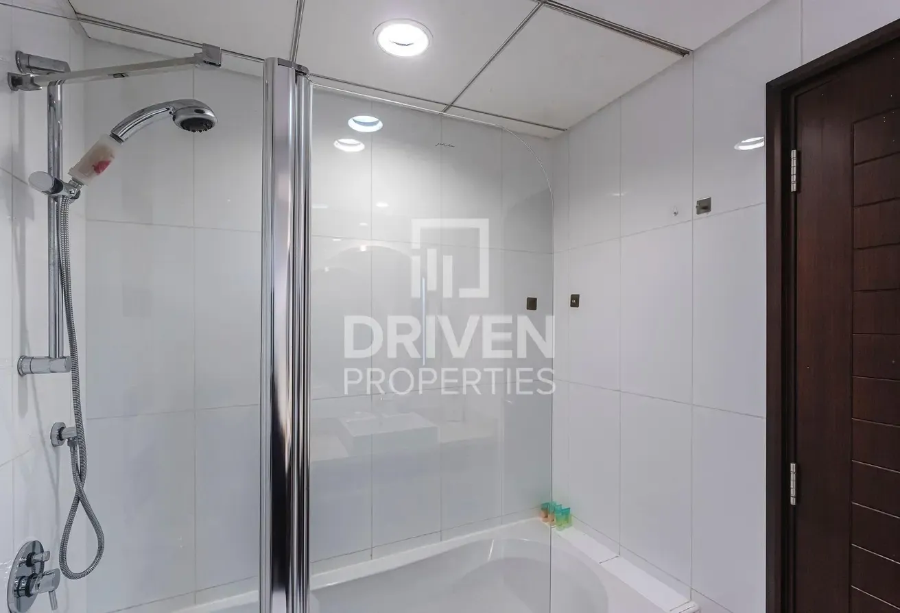 Prime Location | Fully Furnished | Mid Floor