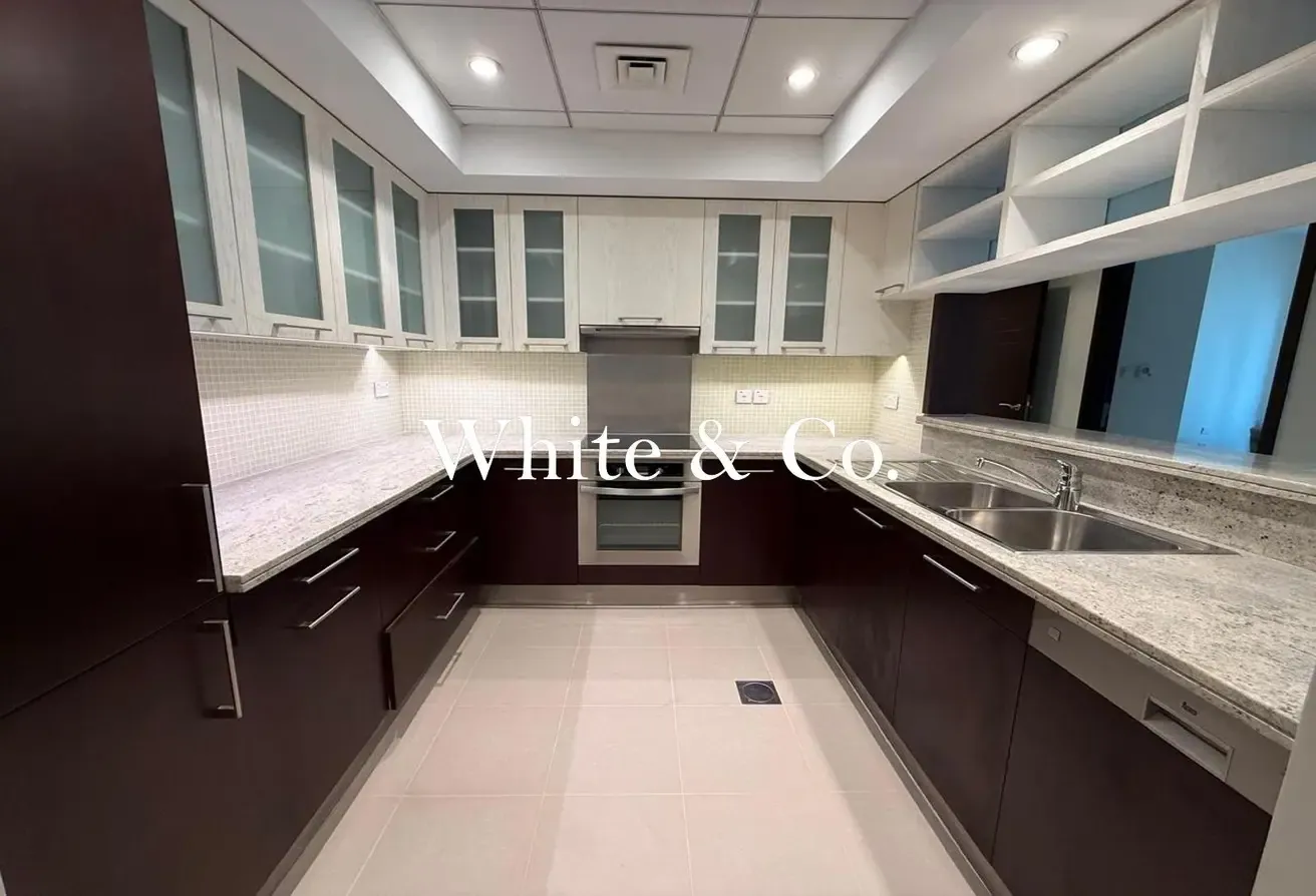 PARTLY FURNISHED | 1 BEDROOM | POOL VIEW
