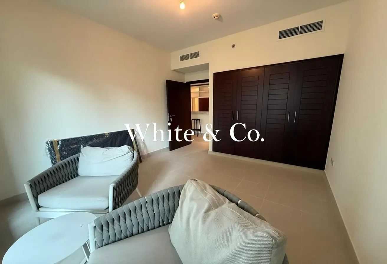 PARTLY FURNISHED | 1 BEDROOM | POOL VIEW