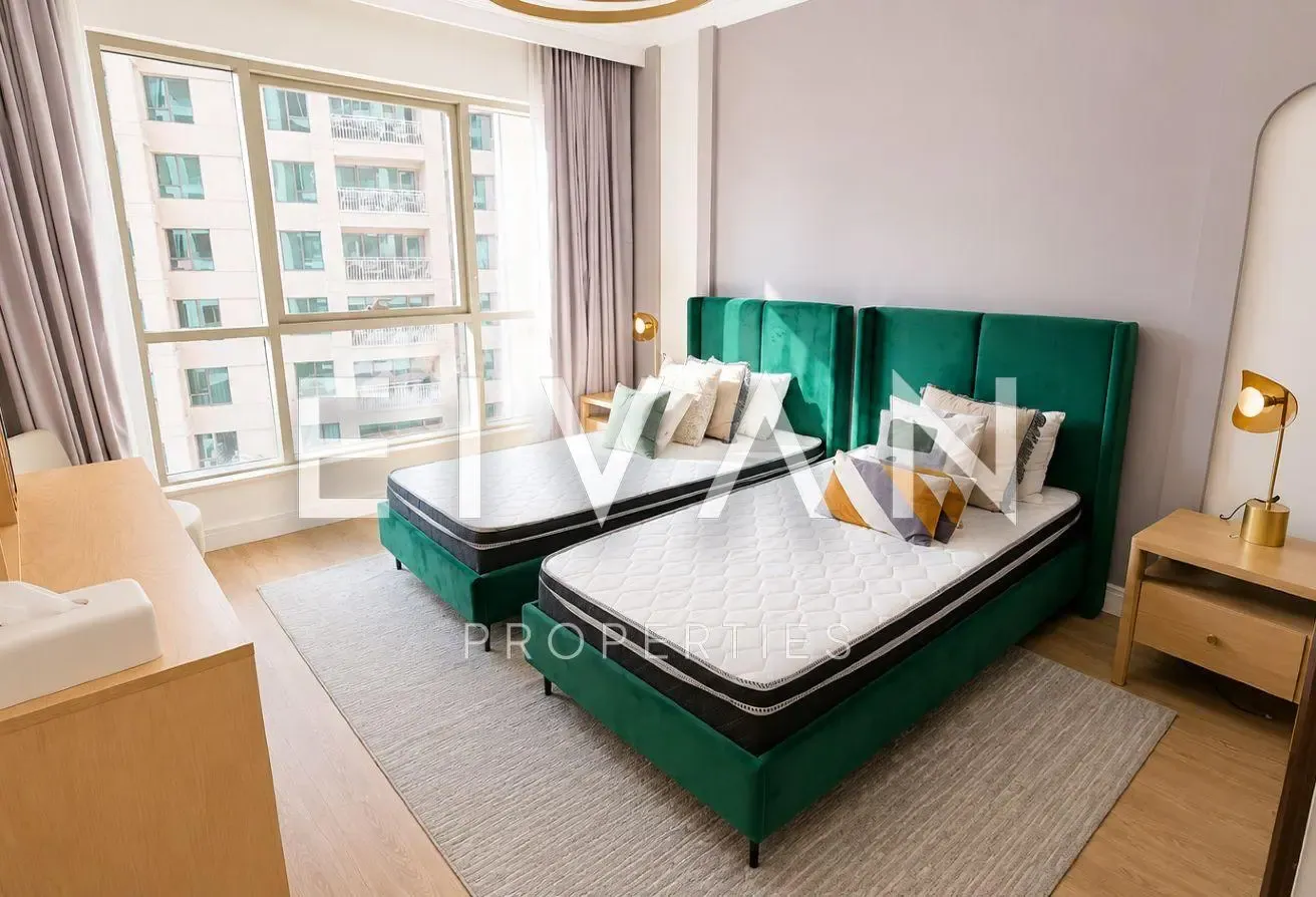 Furnished 2BR | Walk to Dubai Mall | Ready Move In