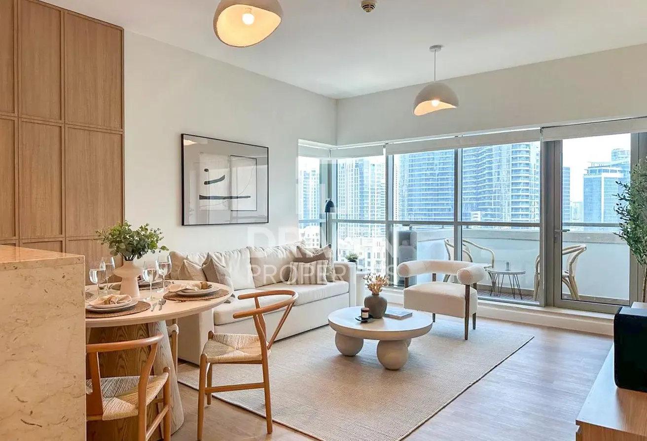 Fully Upgraded | Sunny | Well Furnished