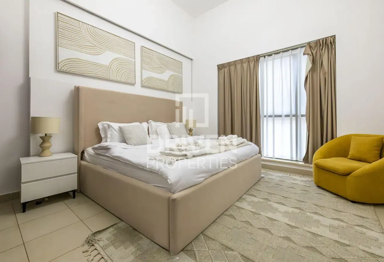 Fully Furnished | Burj View | High Ceilings