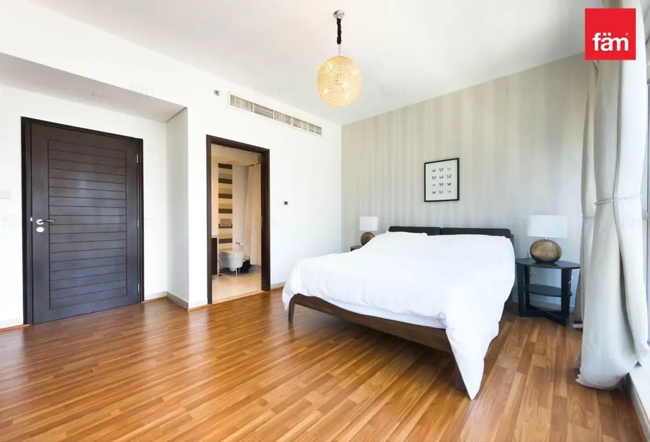 Fully Furnished | Vacant | Spacious | 4 Cheques