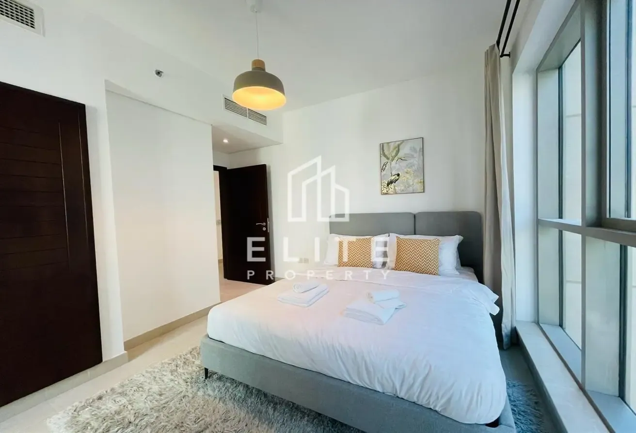 Vacant | Furnished | Bright Unit