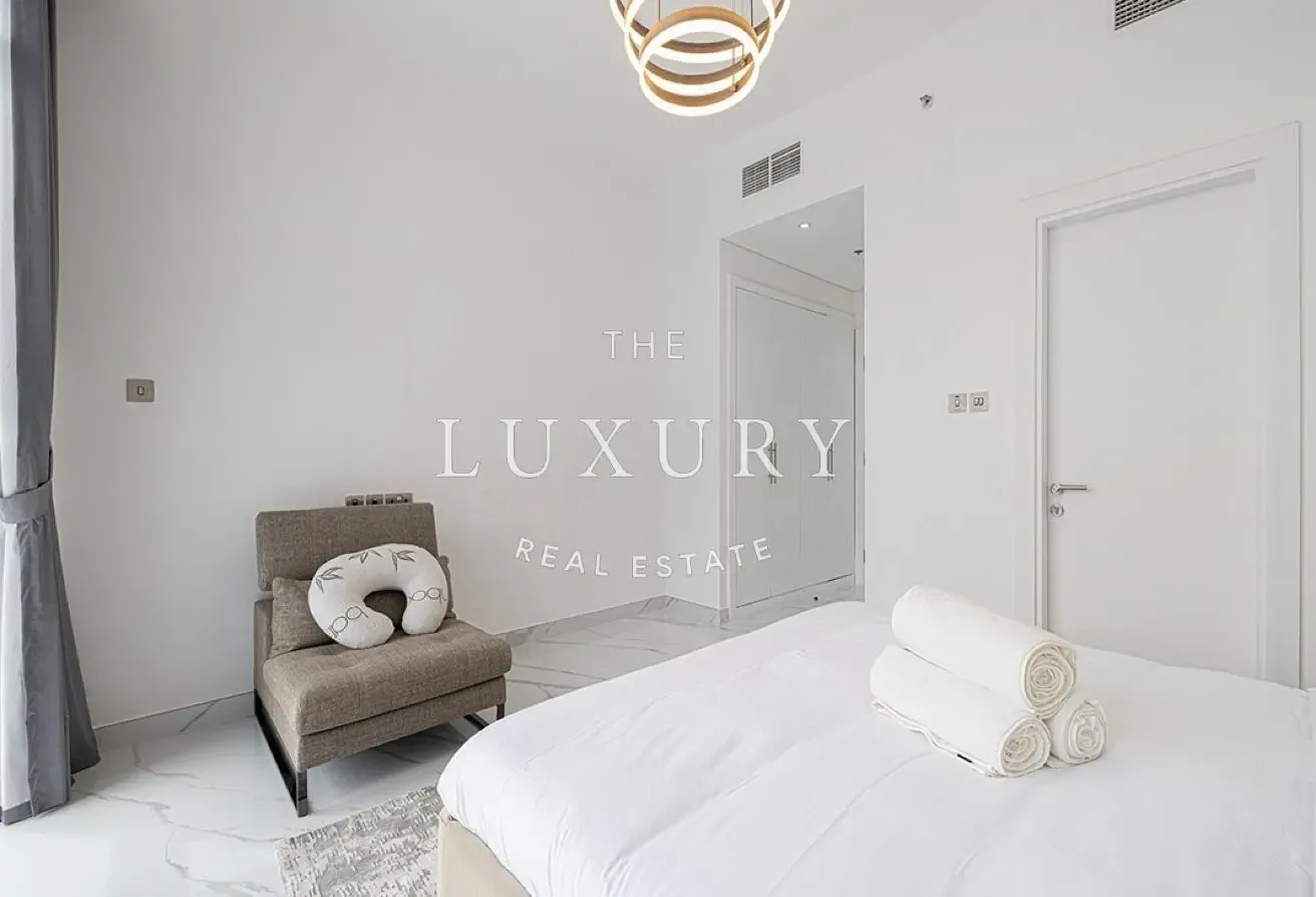 Fully Furnished | Golf View | Spacious Layout