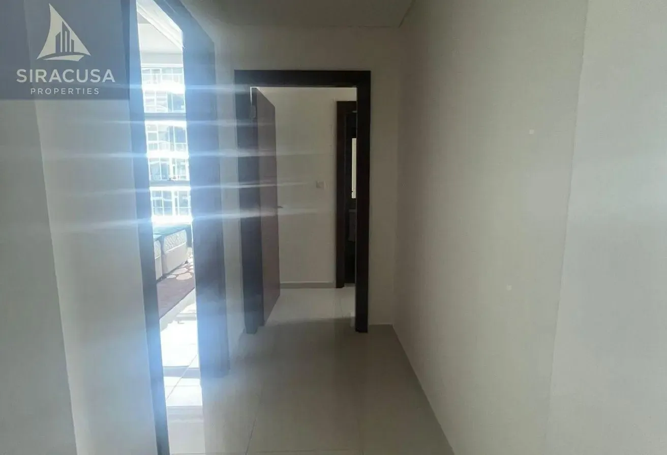 Spacious 2BR with Golf View | Fully Furnished