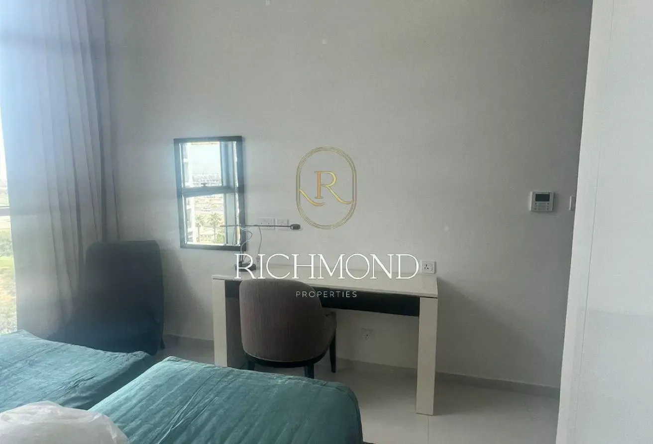 Vacant 30th June | Fully Furnished | Golf Course V
