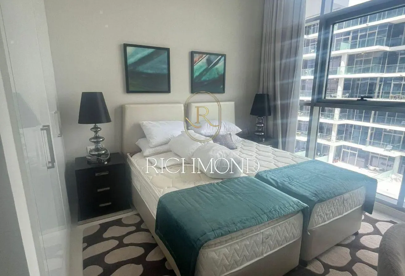 Spacious | High Floor | Golf Course | Furnished