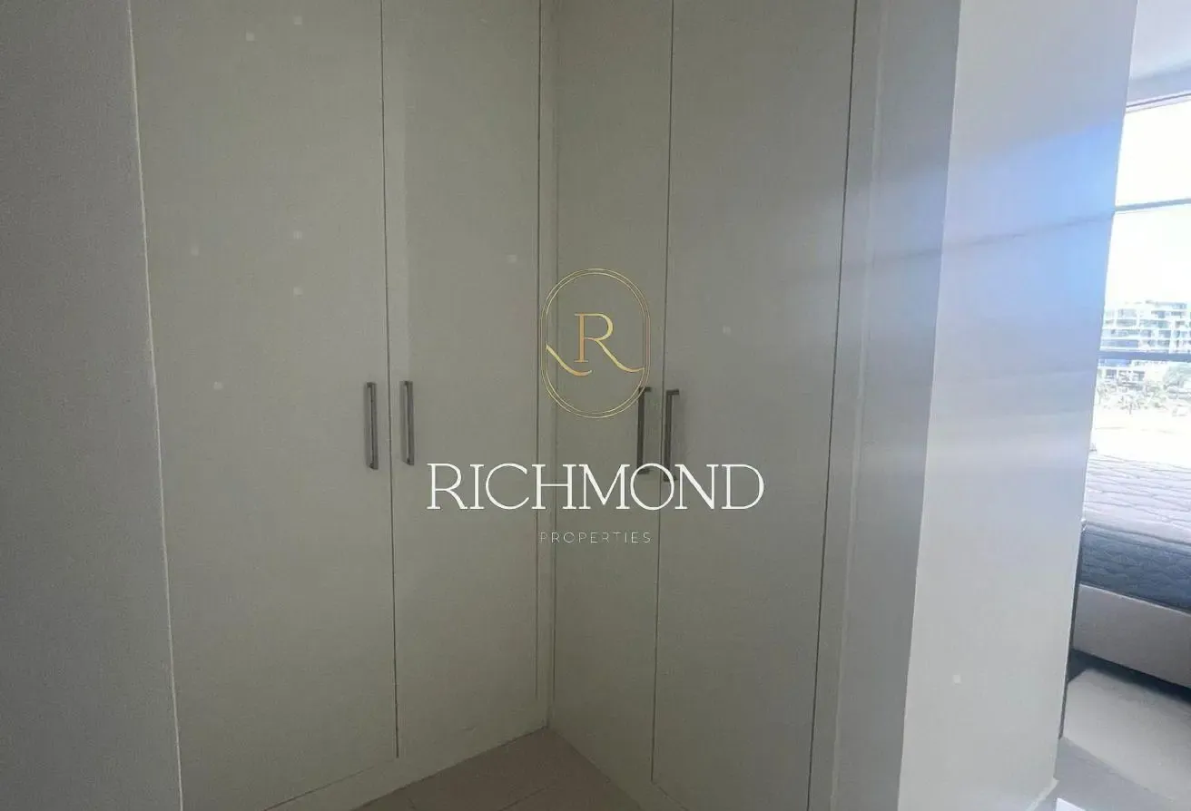 Spacious | High Floor | Golf Course | Furnished