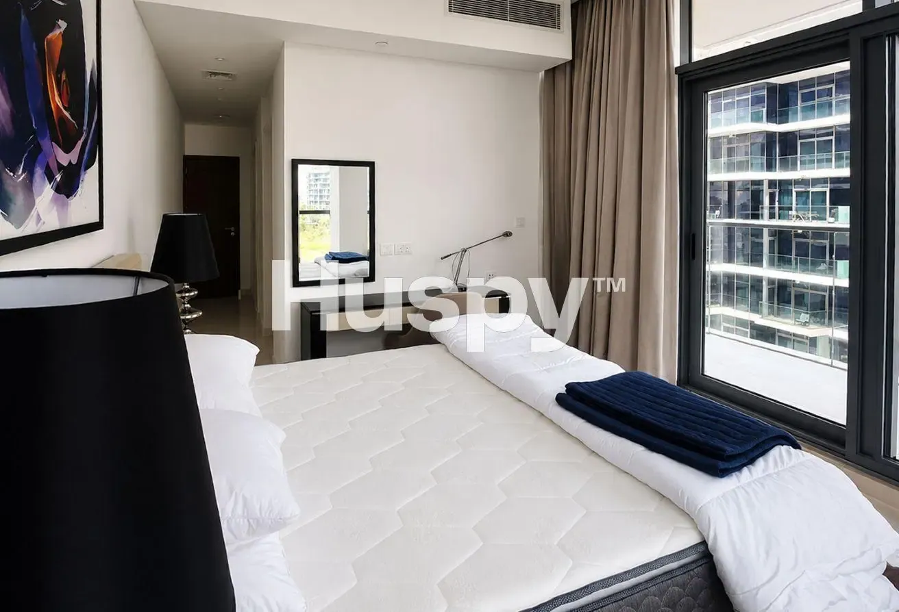 Fully Furnished | Vacant | Golf Course View