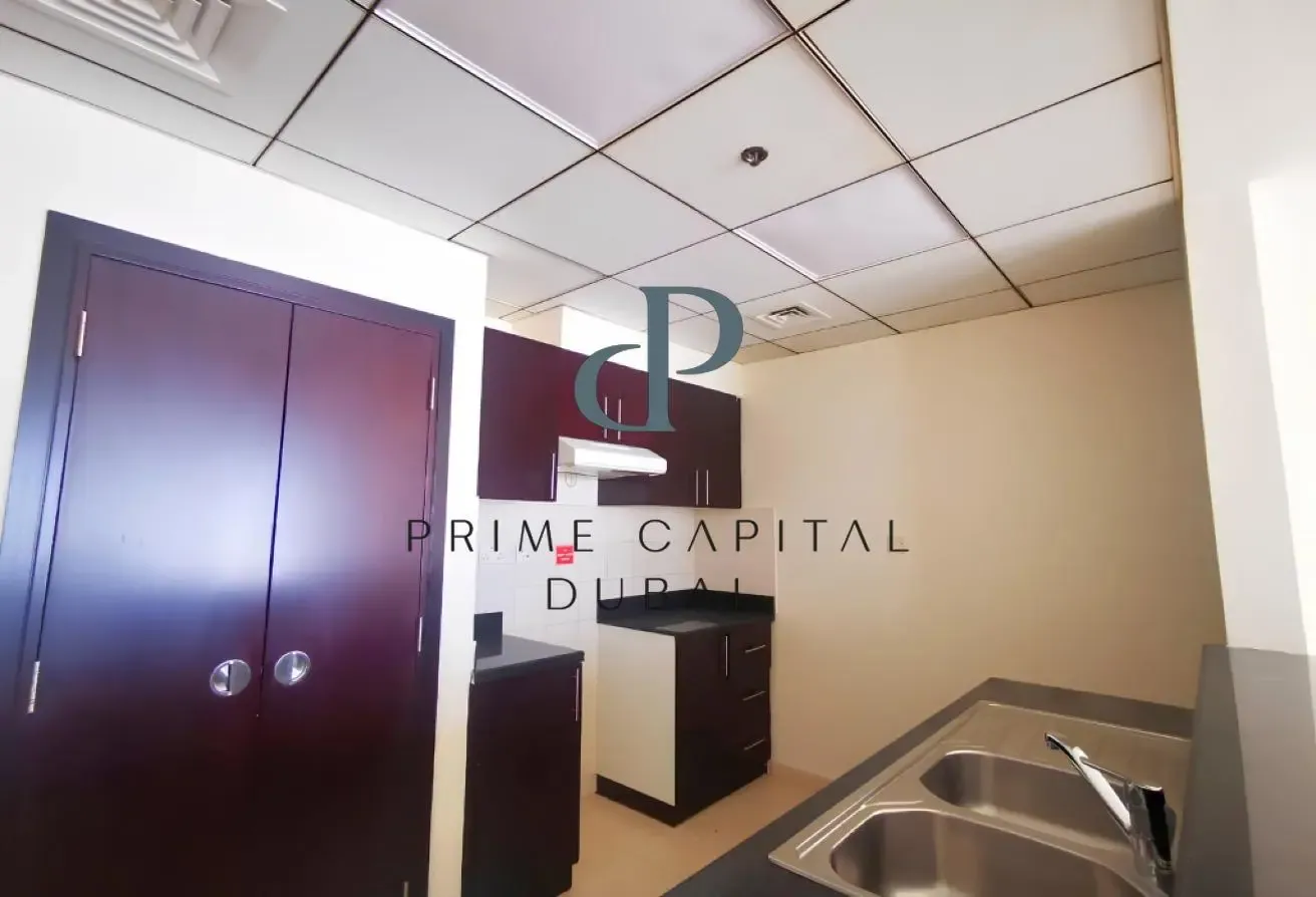 Bright 1BR | Open-Plan Layout |Available 18 Sept
