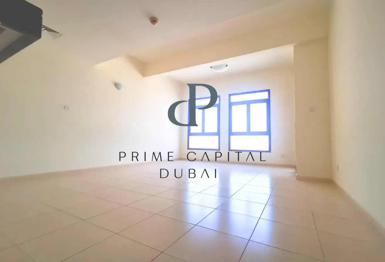 Bright 1BR | Open-Plan Layout |Available 18 Sept